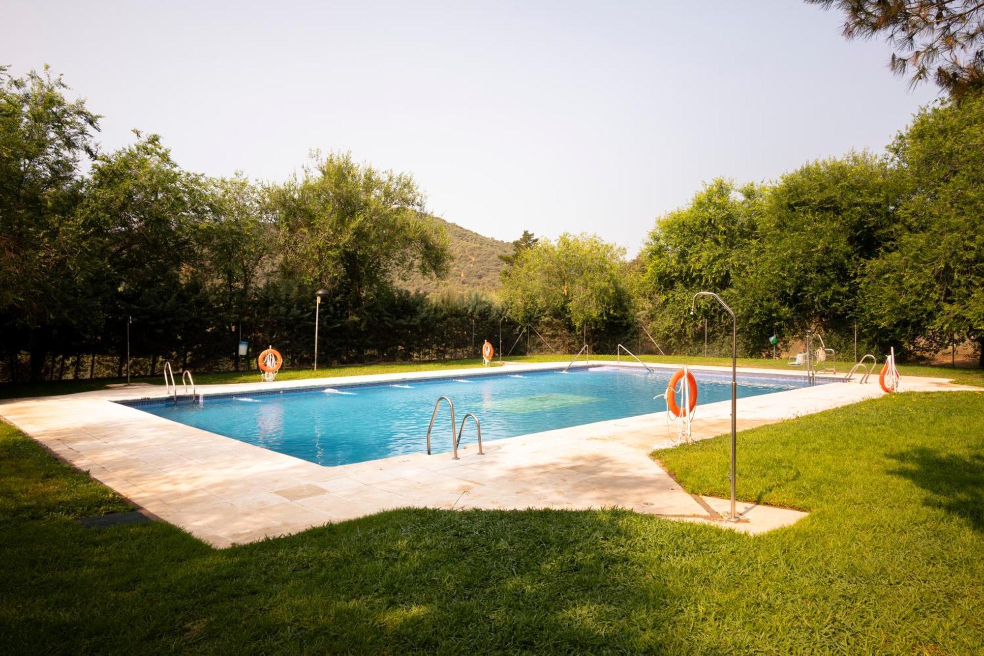 Bungalows Camping Jimmy Jones Villaviciosa de Córdoba Exterior photo